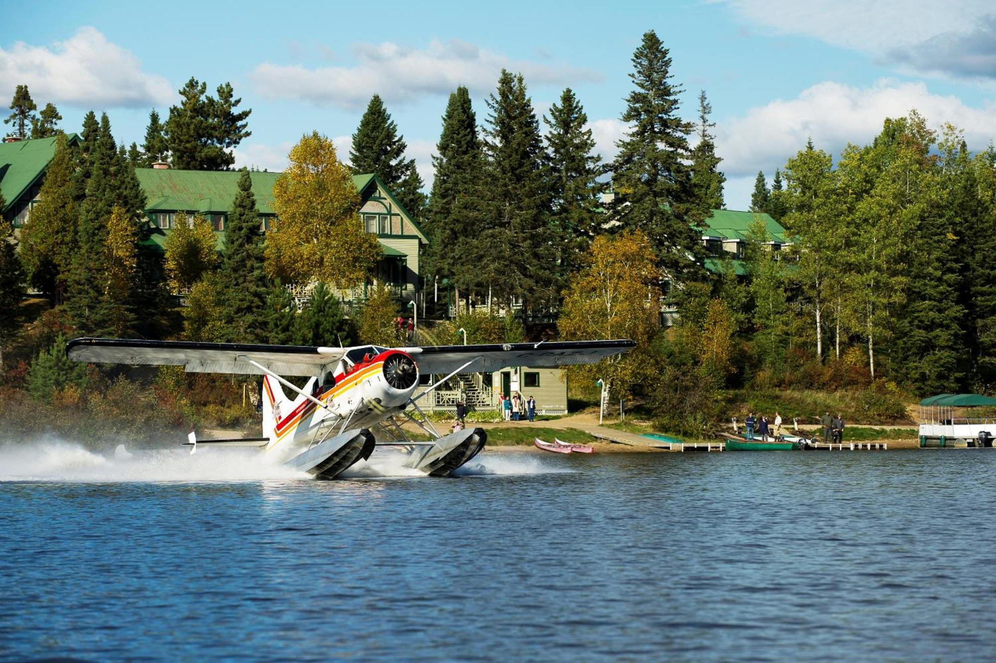 Domaine Le Bostonnais - Le Village En Bois Rond Ла-Тюк Экстерьер фото